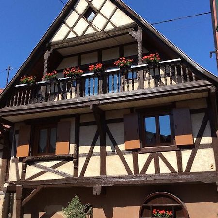 Maison A Colombage De 1602 Wintzenheim Exterior foto